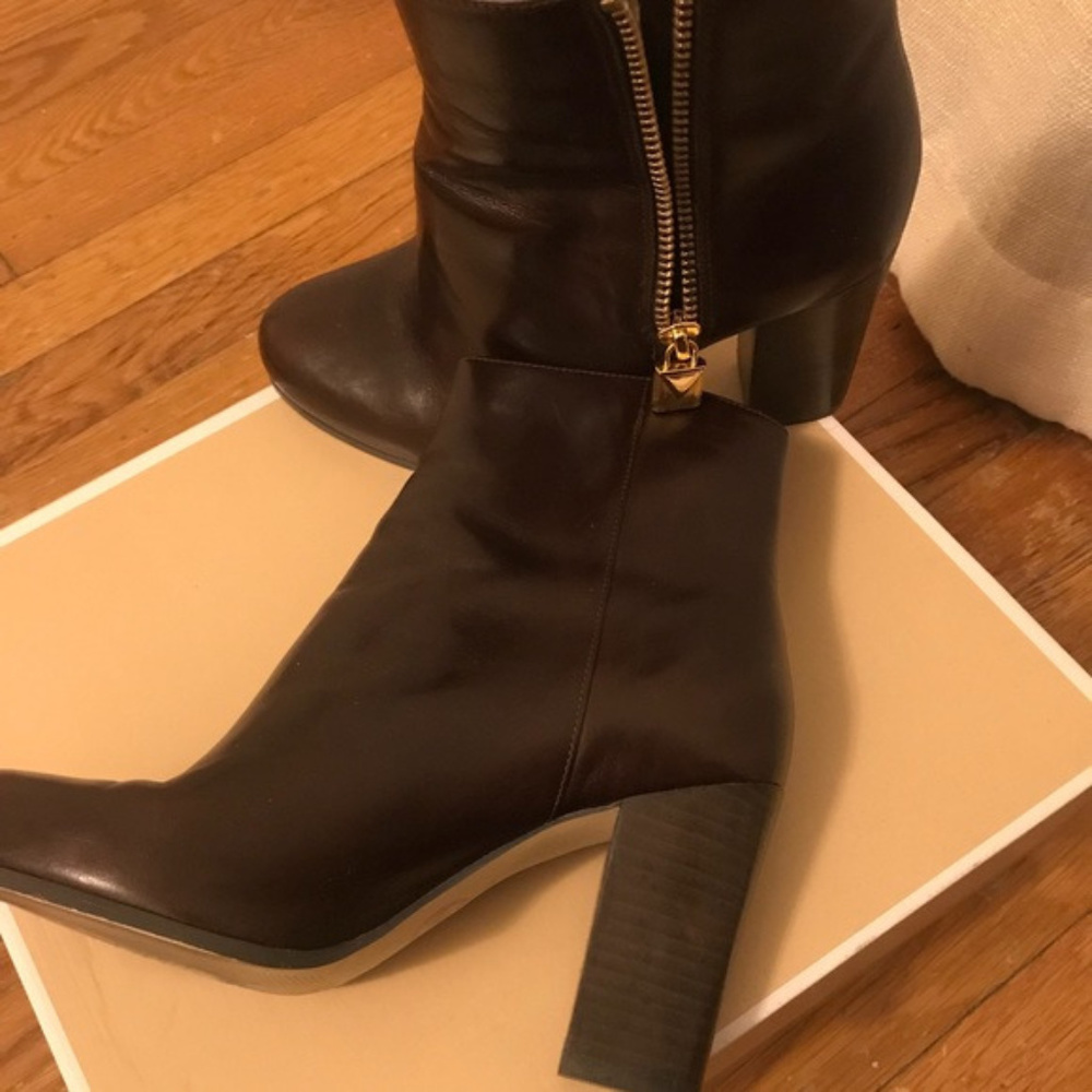 MICHAEL Michael KORS Bootie